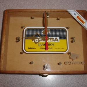 THE glass top Cohiba clock!