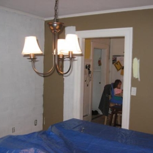 Looking from Diningroom to Kitchen