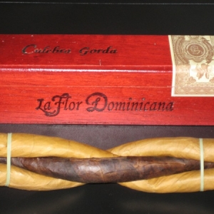 La Flor Dominicana Culebra Gorda and Coffin