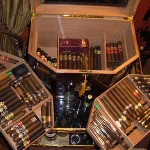 Zulu's Desktop Humidor