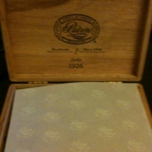 Padron Family Reserve 44 Box Split