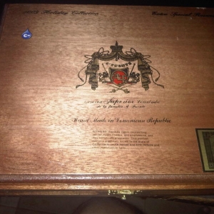 2009 Fuente Holiday Collection
