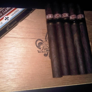 Reserva SW Maduro 5er