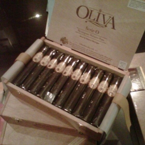Three boxes of Oliva serie O maduro Doble Robusto