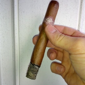 H. Upmann Magnum 46 FIM JUL 05