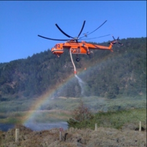 Helitanker S-64 Aircarane Dipping water