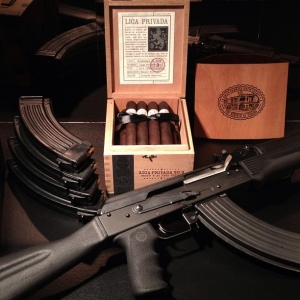 Liga Privada #9 paired with AK-47