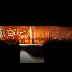 Oliva V Melanio Maduro