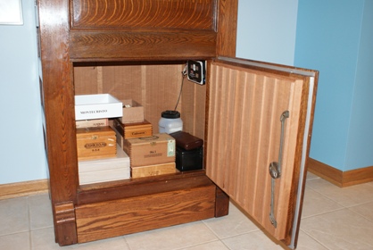 08 Lower Cabinet, open