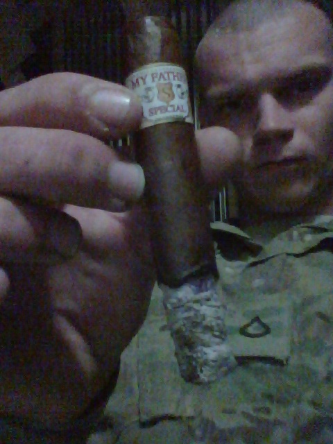 a little my father special, a lil something a good friend of mine sent from home, it was a decent little smoke.