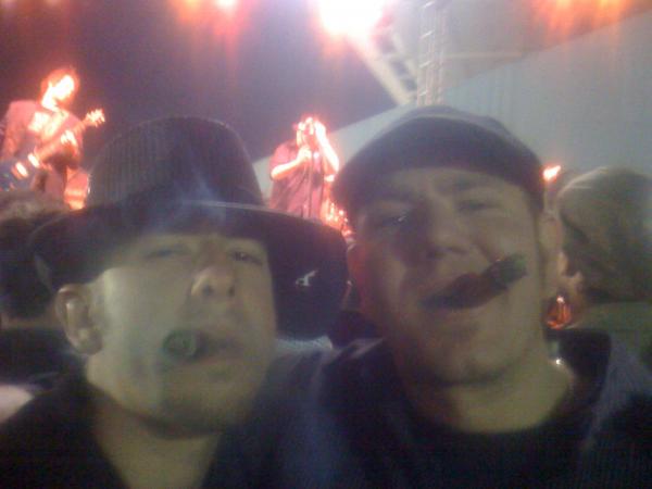 Blues Traveler Concert with my bro while enjoying a Cusano 18