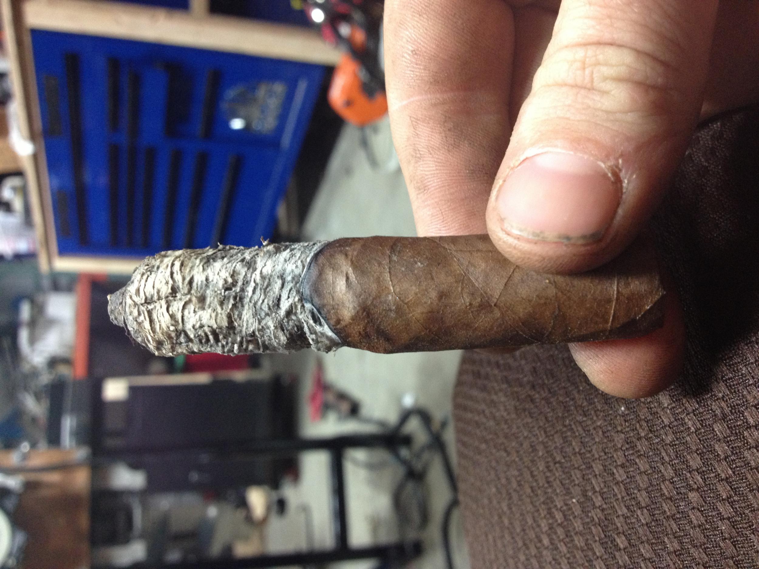 Clean perfecto ash courtesy of a Fuente Short Story