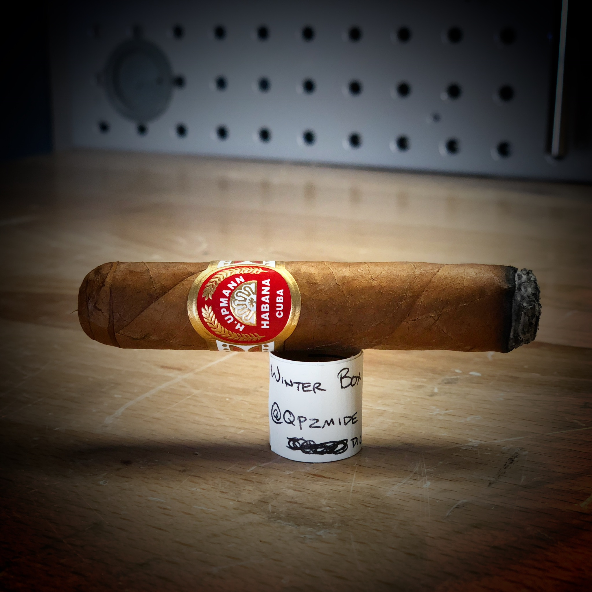 H.Upmann Half Corona