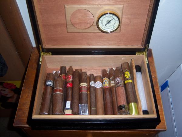 Humidor and beads.