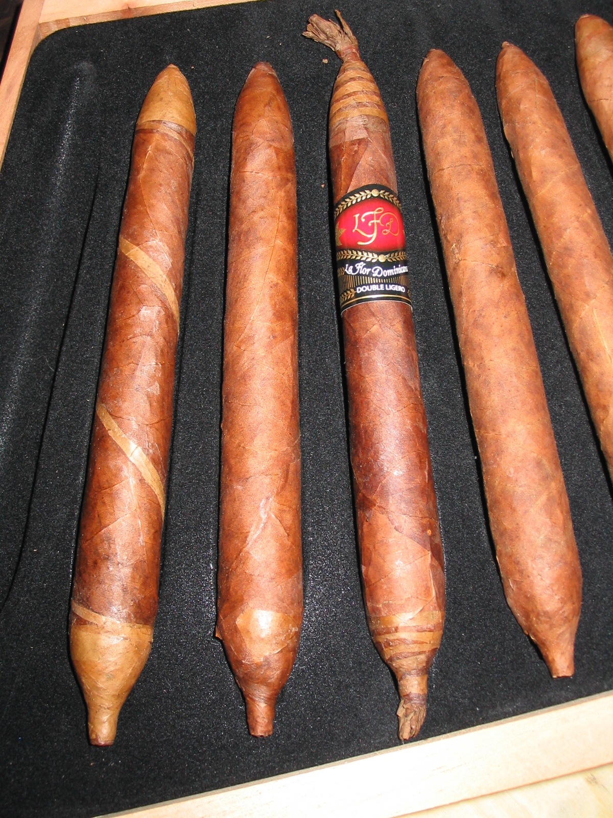 La Flor Dominicana Salomone Box 10 (counterfeit)