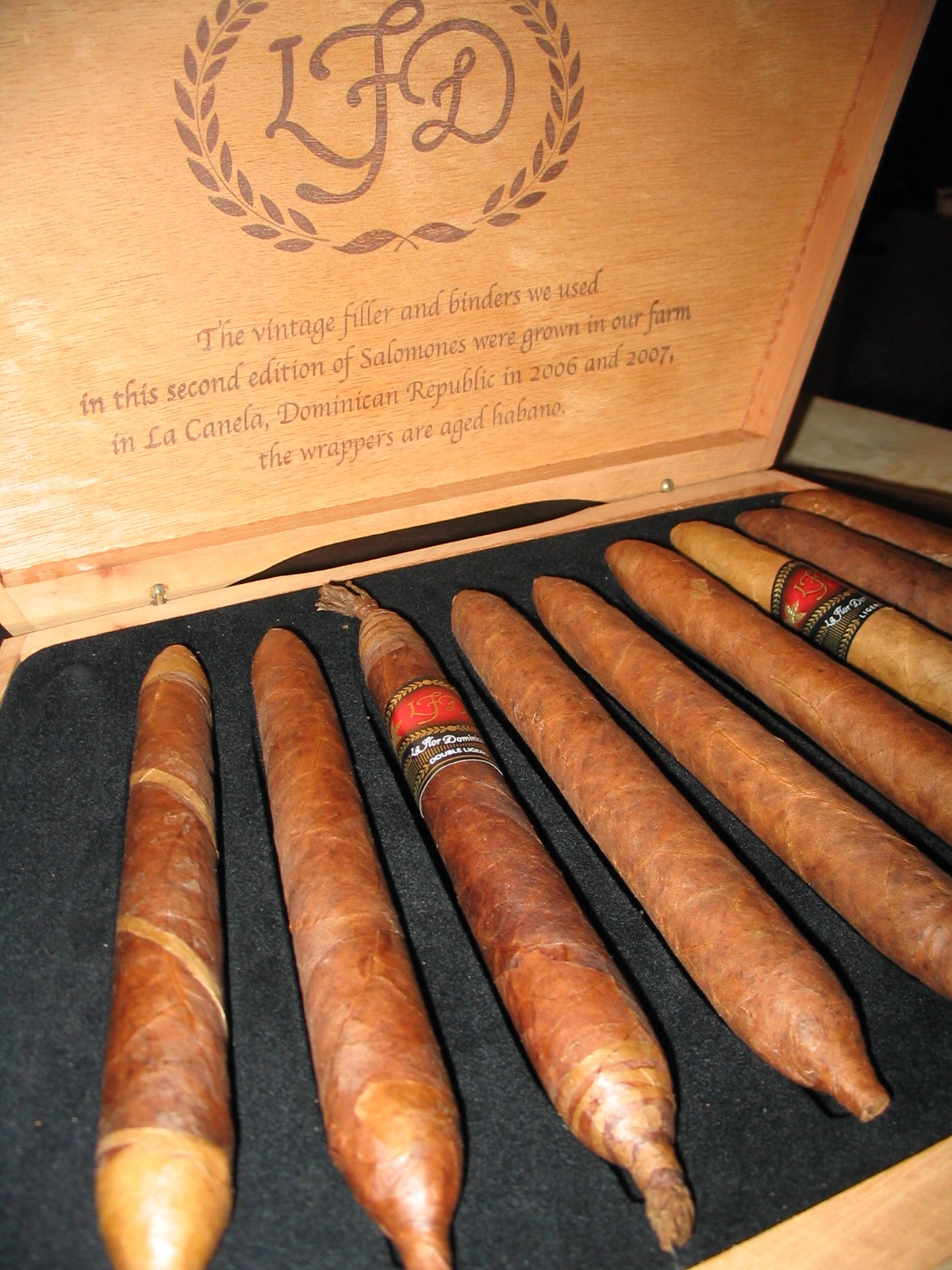 La Flor Dominicana Salomone Box (counterfeit)