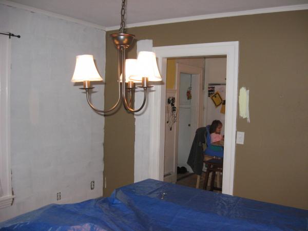 Looking from Diningroom to Kitchen