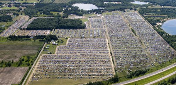 Rothbury 2009; Those are cars and tents