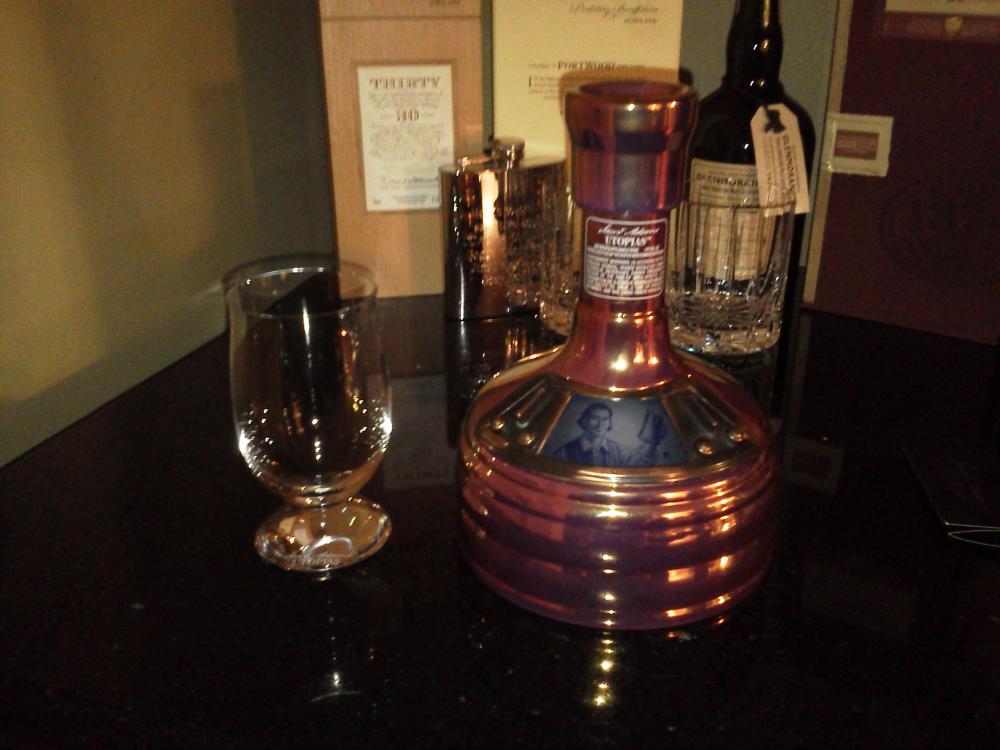Sam Utopias 2011