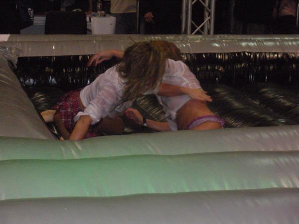 Slick wrestling