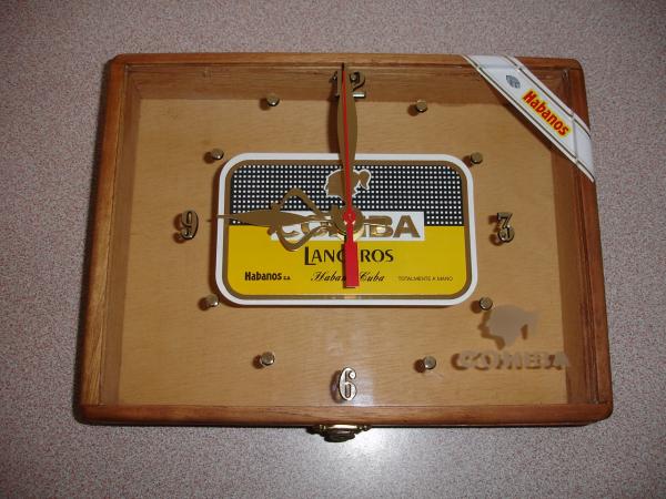 THE glass top Cohiba clock!