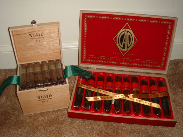 Viaje Holiday Blend 2010 and CAO Maduro Tenth Anniv (2007)